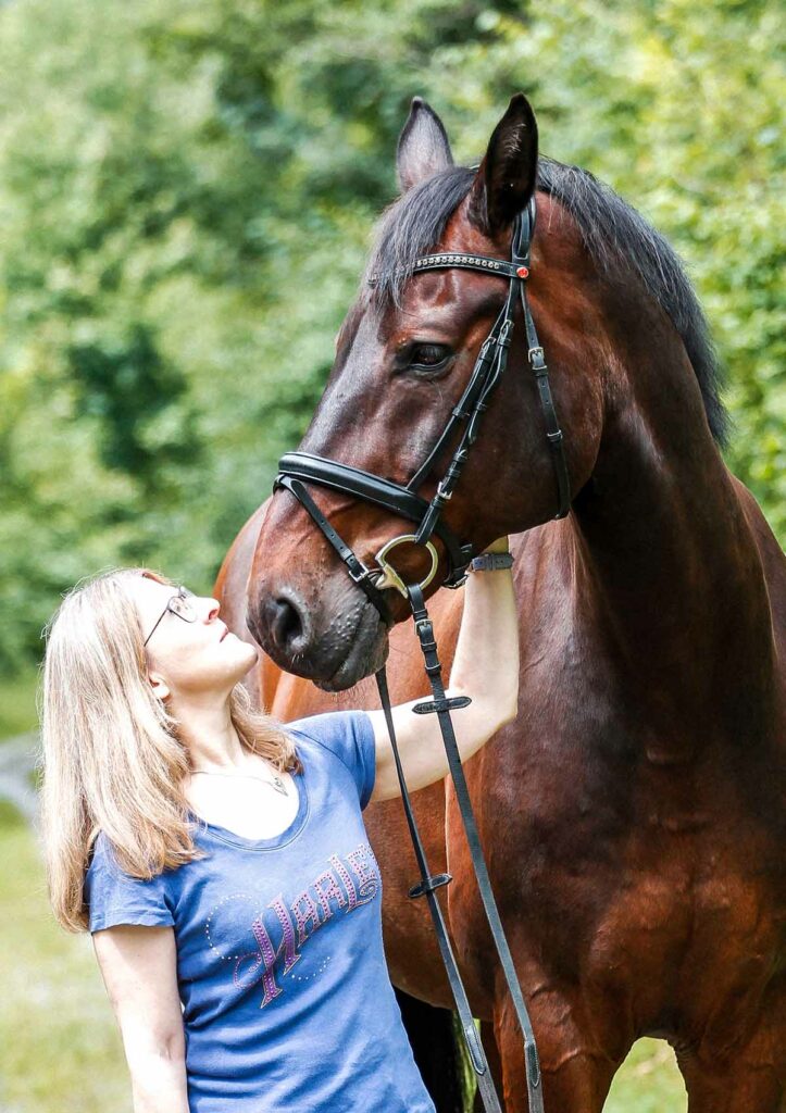 Tierharmonie - Carmen Bothe mit Pferd